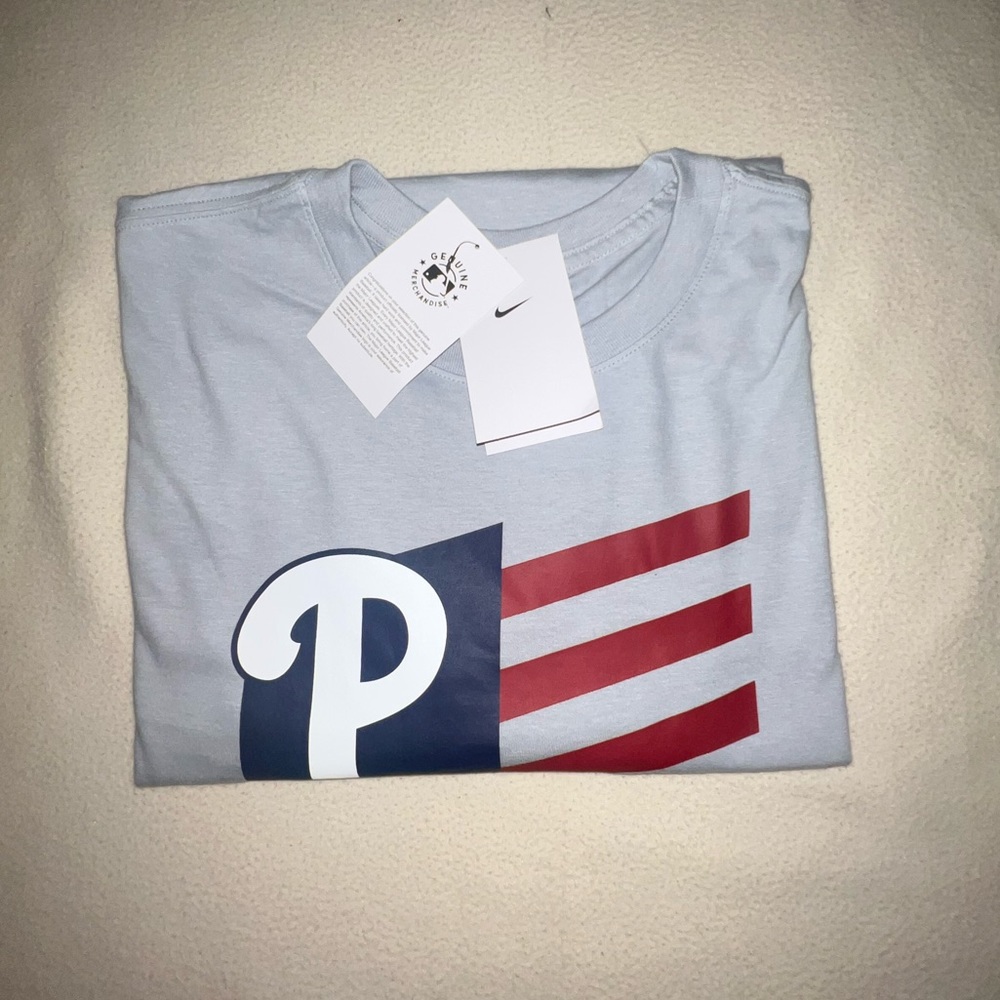Nike short sleeve Phillies T-Shirt